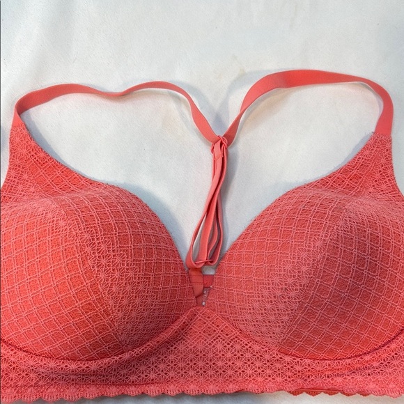 Victoria’s Secret Body by Vic 38D Coral Lace Lightly Lined Women's Plunge Bra - Picture 13 of 14